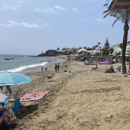 Pleasant In Near Playa 아파트