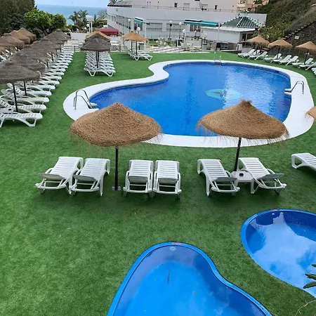 Pleasant In Near Playa شقة *